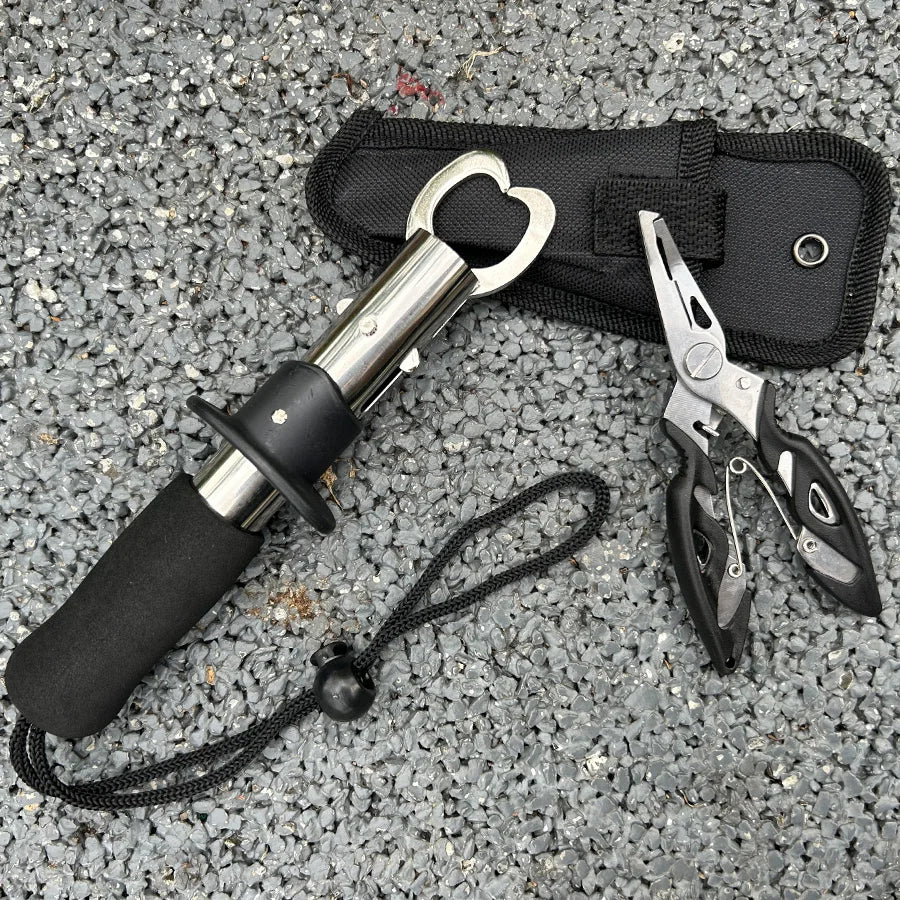Pliers W/ Case & Fish Lip Grippers